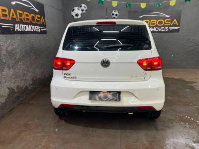 VOLKSWAGEN Fox Trendline 1.0 12v 4p. 2017 - miniatura 4