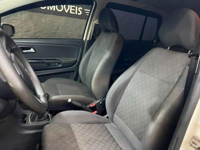 VOLKSWAGEN Fox Trendline 1.0 12v 4p. 2017 - miniatura 8
