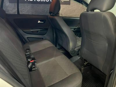 VOLKSWAGEN Fox Trendline 1.0 12v 4p. 2017 - miniatura 9