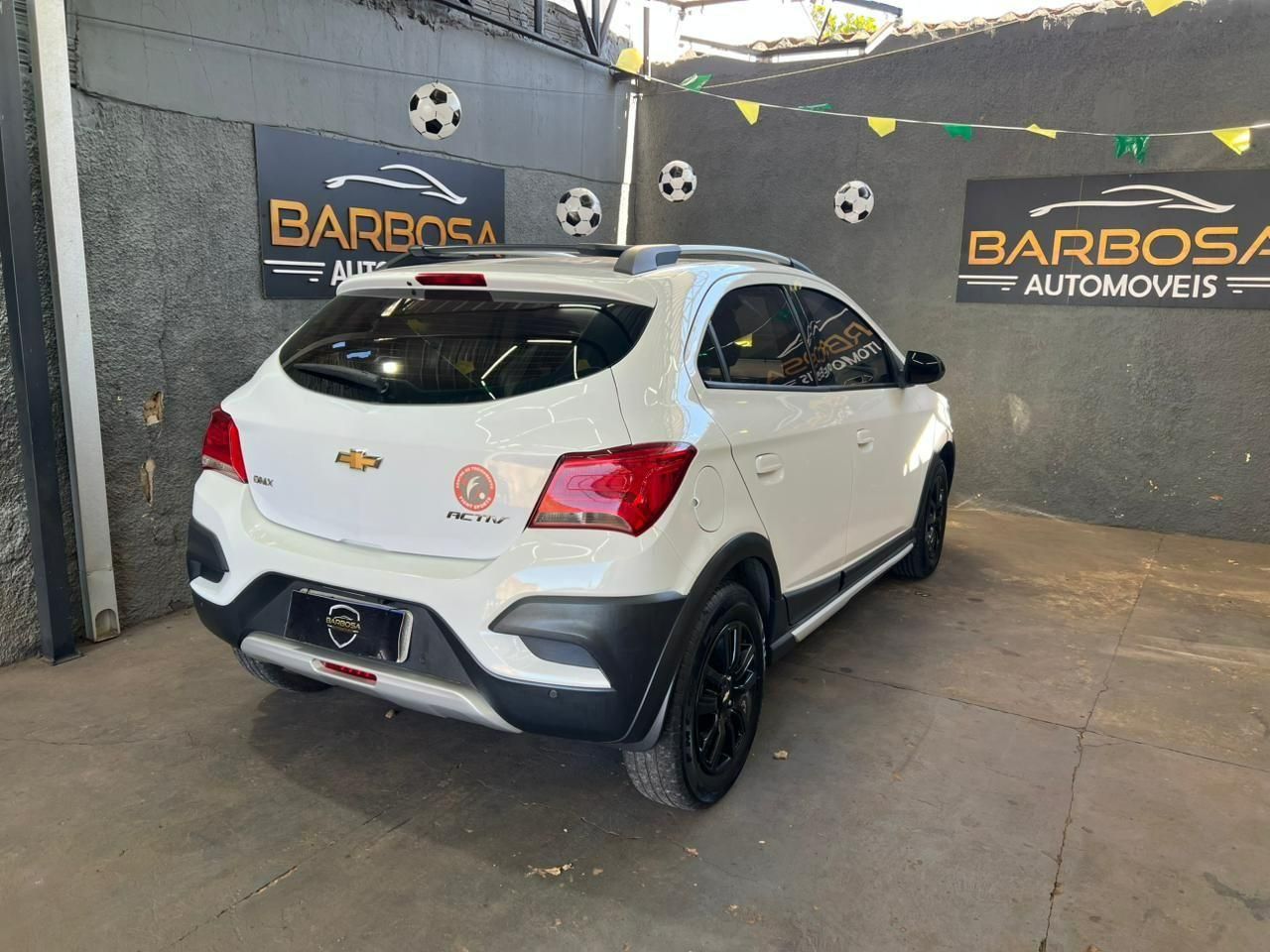 CHEVROLET Onix Activ 1.4 2019 - miniatura 3