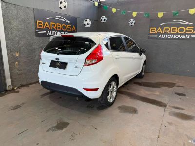 FORD Fiesta Hatch SE 1.6 16v 2016 - miniatura 3