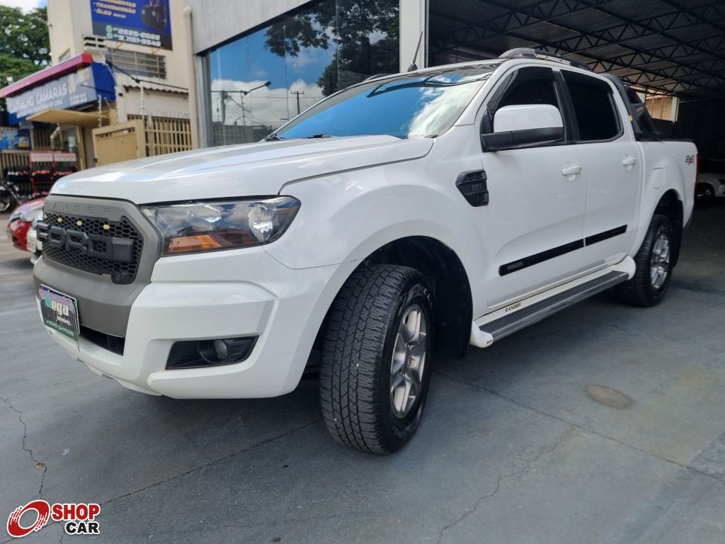 FORD Ranger XLS 2.2TDCi 16v 4x4 C.D. 2019 - miniatura 3