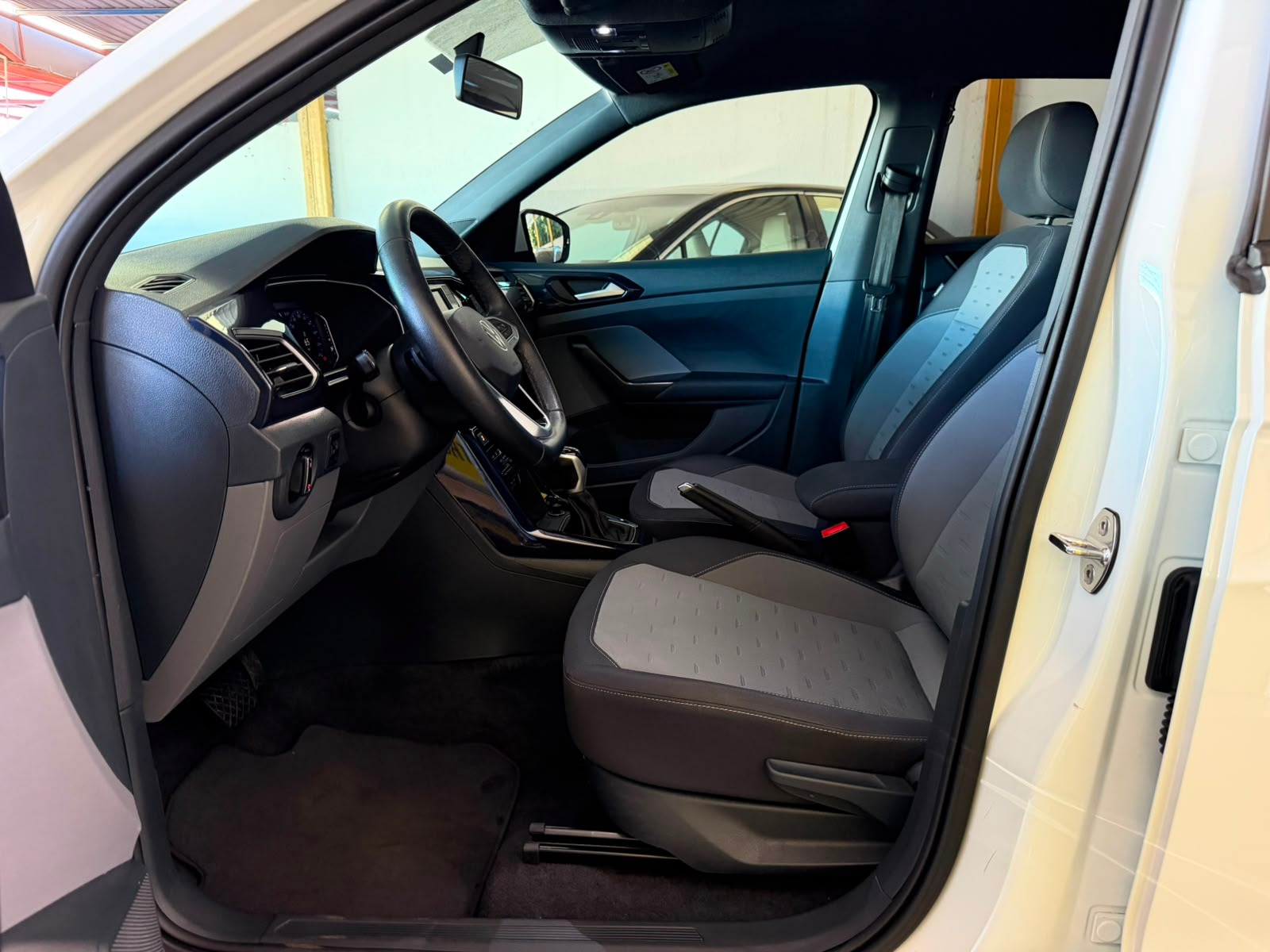 VOLKSWAGEN T-Cross Comfortline 1.0 12v TSi 2024 - miniatura 9