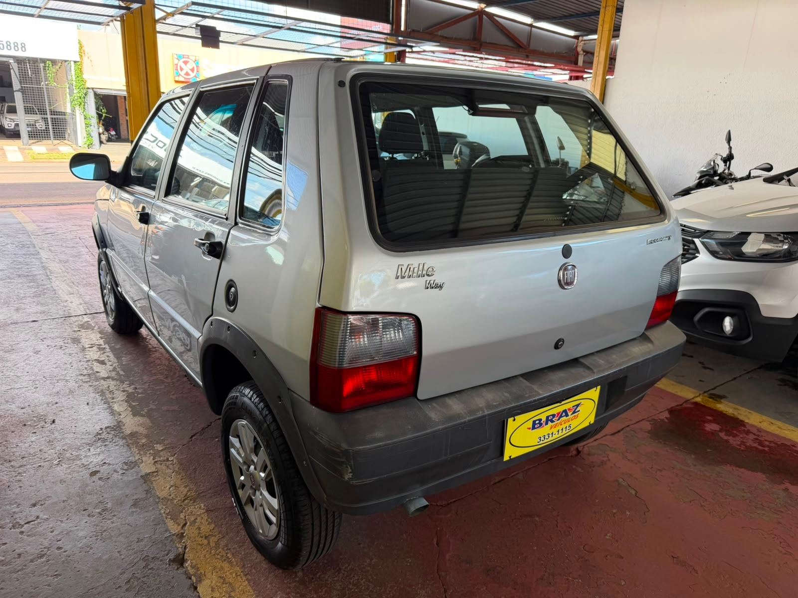 FIAT Uno Mille Celebration Way 1.0 Fire 4p. 2012 - miniatura 6