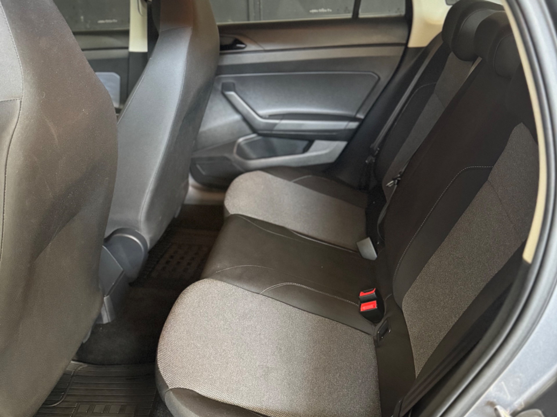 VOLKSWAGEN Virtus 1.0 12v TSi 2026 - miniatura 12