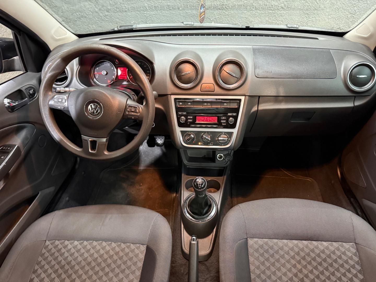 VOLKSWAGEN Voyage CL 1.6 2016 - miniatura 8