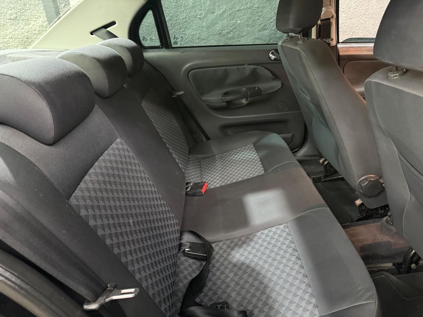 VOLKSWAGEN Voyage CL 1.6 2016 - miniatura 11