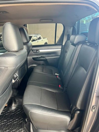 TOYOTA Hilux SRX D4-D 2.8TDi 16v 4X4 C.D. 2024 - miniatura 5