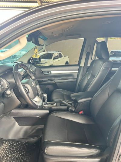 TOYOTA Hilux SRX D4-D 2.8TDi 16v 4X4 C.D. 2024 - miniatura 6