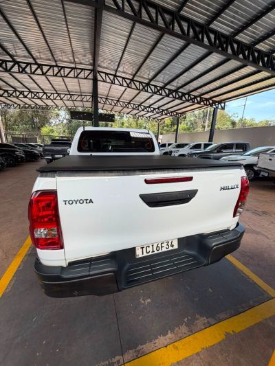 TOYOTA Hilux D4-D 2.8TDi 16v 4X4 C.D. 2024 - miniatura 2