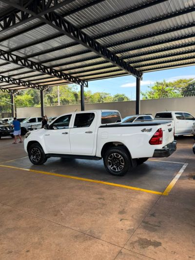 TOYOTA Hilux D4-D 2.8TDi 16v 4X4 C.D. 2024 - miniatura 3