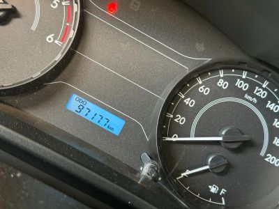 TOYOTA Hilux D4-D 2.8TDi 16v 4X4 C.D. 2024 - miniatura 10
