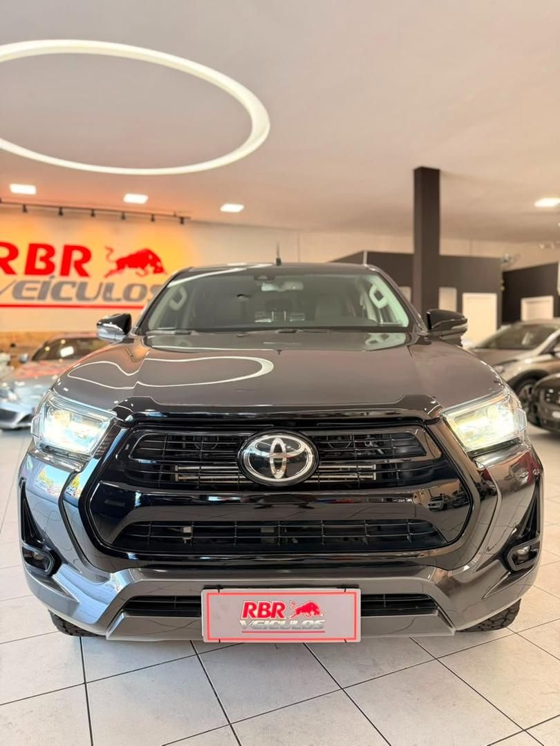 TOYOTA Hilux SRX D4-D 2.8TDi 16v 4X4 C.D. 2021 - miniatura 2