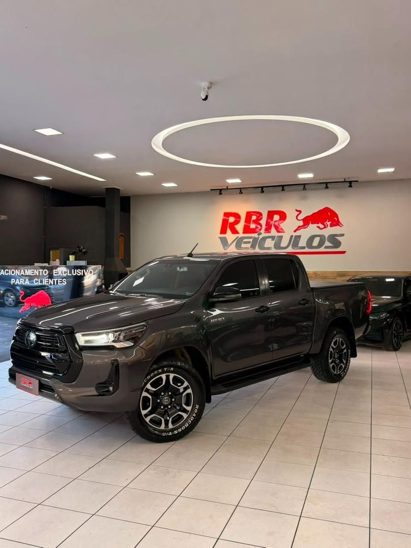 TOYOTA Hilux SRX D4-D 2.8TDi 16v 4X4 C.D. 2021 - miniatura 4