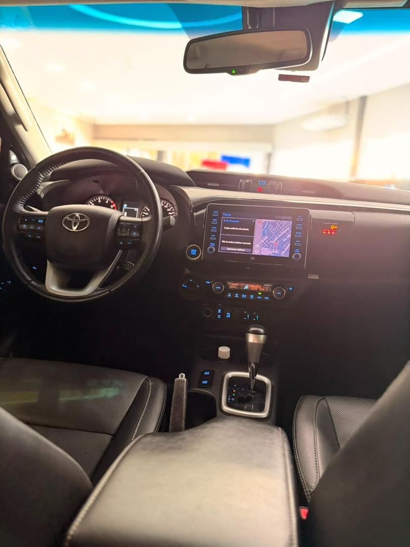 TOYOTA Hilux SRX D4-D 2.8TDi 16v 4X4 C.D. 2021 - miniatura 8