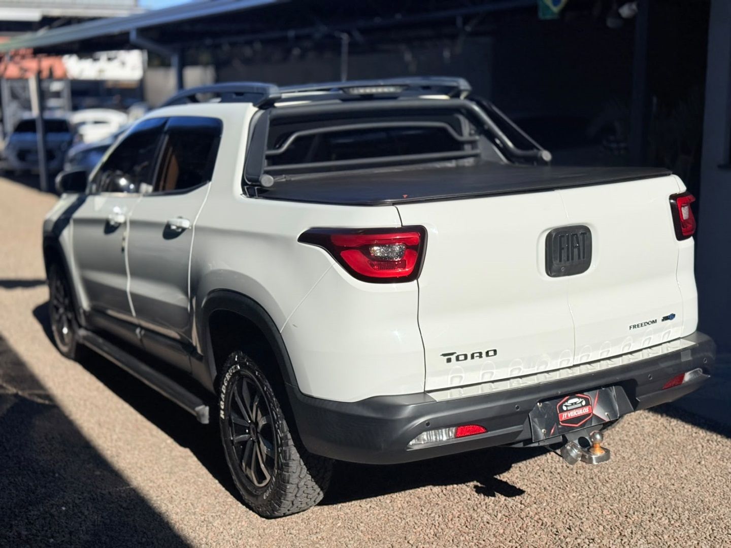 FIAT Toro Freedom 1.8 16v 2018 - miniatura 4