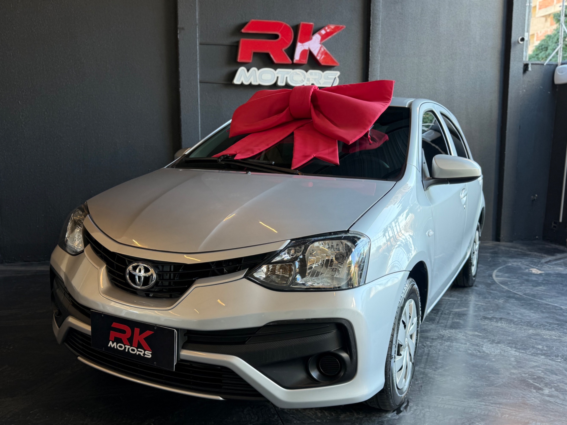 TOYOTA Etios 1.3 16v 2017