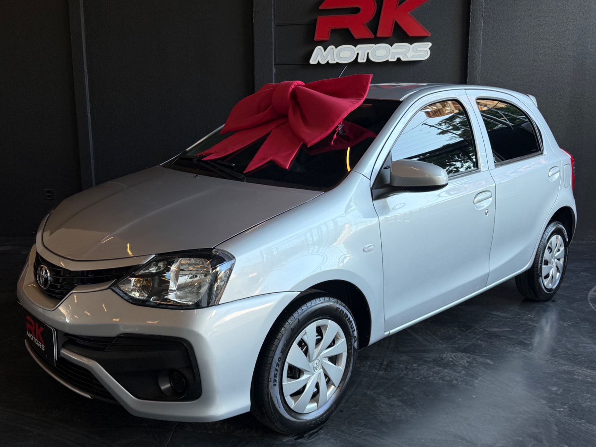 TOYOTA Etios 1.3 16v 2017 - miniatura 2