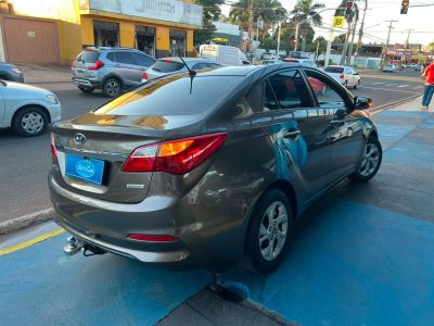 HYUNDAI HB20S Comfort Plus 1.6 16v 2016 - miniatura 4