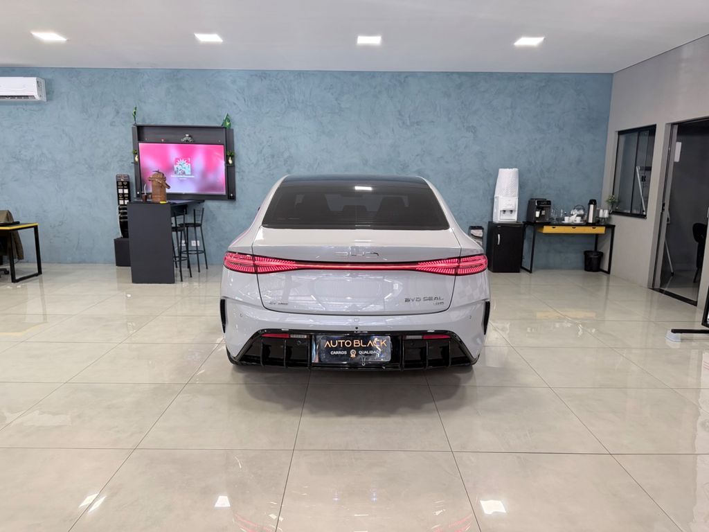 BYD Seal EV AWD 2024 - miniatura 5