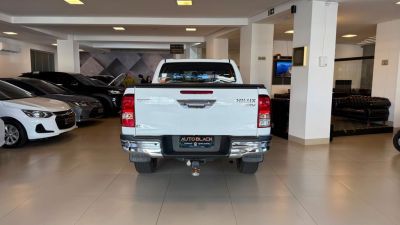 TOYOTA Hilux SRV D4-D 2.8TDi 16v 4X4 C.D. 2024 - miniatura 2