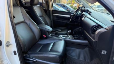 TOYOTA Hilux SRV D4-D 2.8TDi 16v 4X4 C.D. 2024 - miniatura 10