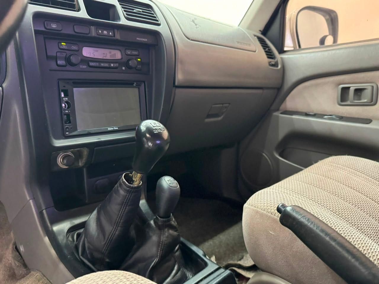 TOYOTA Hilux SW4 3.0TD 4x4 2001 - miniatura 10