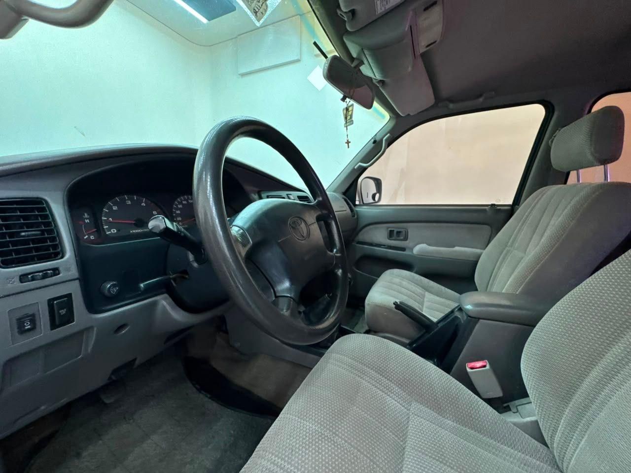 TOYOTA Hilux SW4 3.0TD 4x4 2001 - miniatura 19