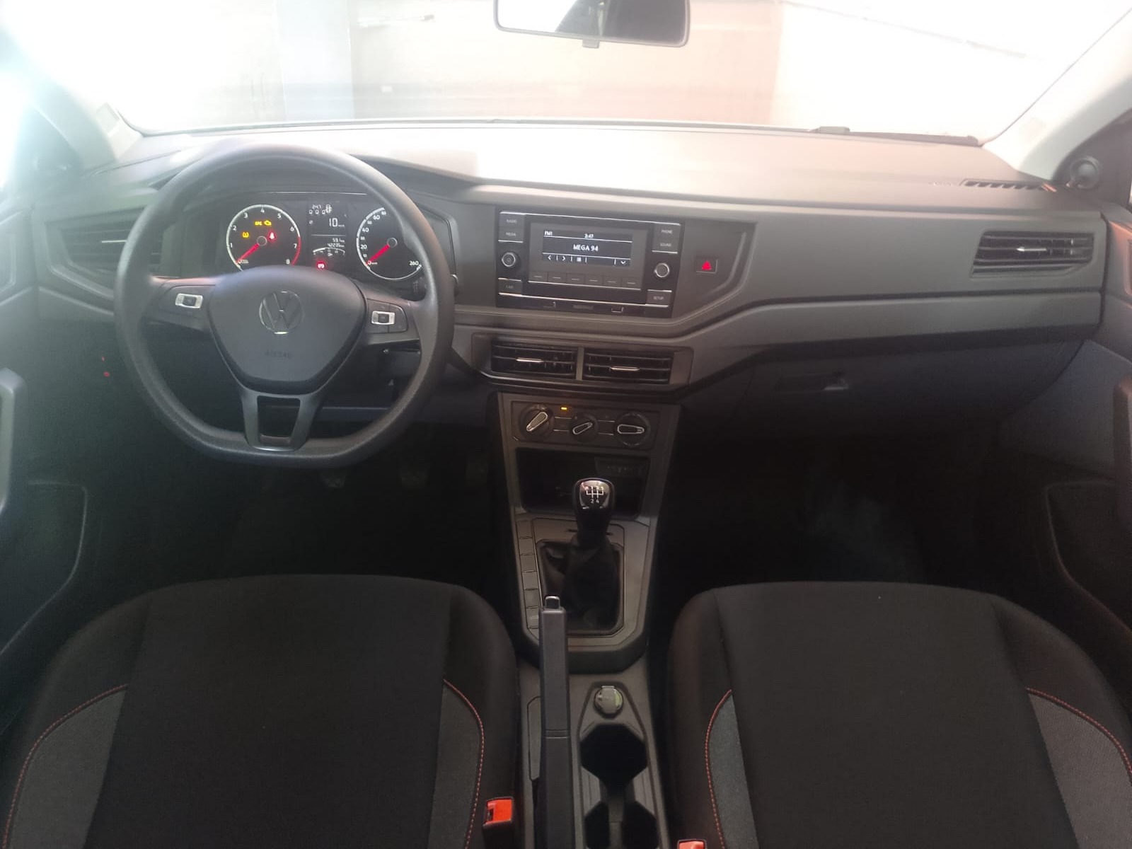 VOLKSWAGEN Polo Hatch Track 1.0 12v 2025 - miniatura 10