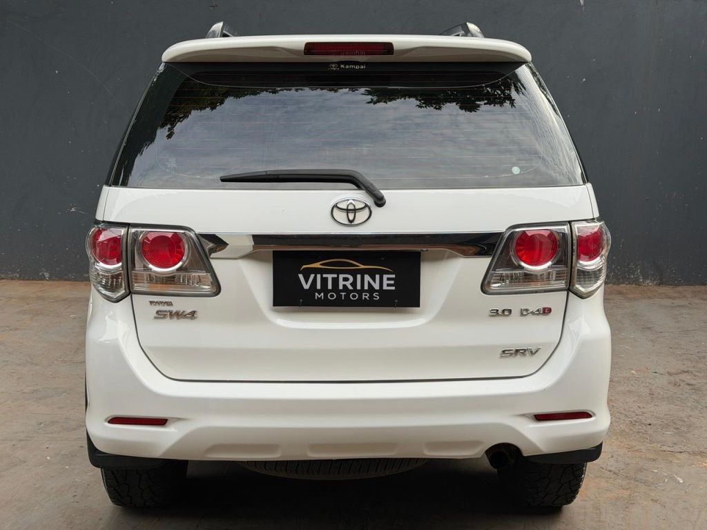 TOYOTA Hilux SW4 SRV D4-D 3.0TDi 16v 4x4 2013 - miniatura 5
