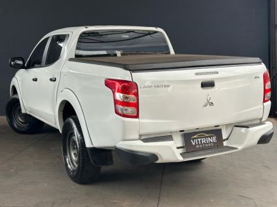 MITSUBISHI L200 Triton GL 2.4TDi 16v 4X4 C.D. 2023 - miniatura 6