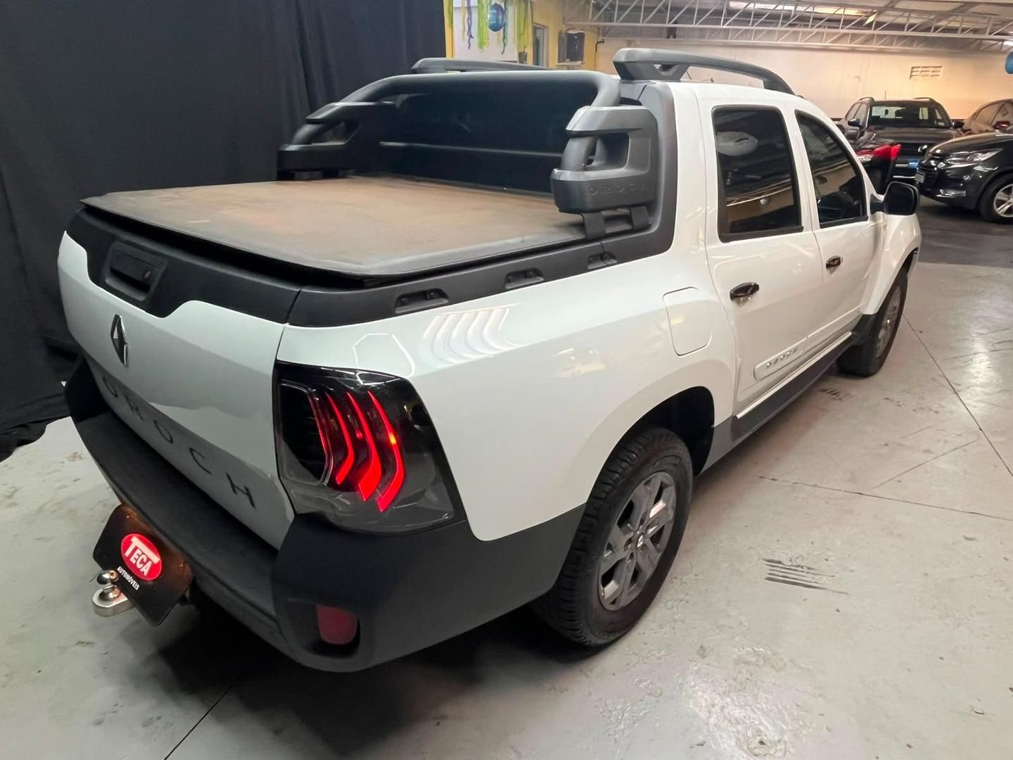 RENAULT Duster Oroch Intense 1.6 16v 2025 - miniatura 7