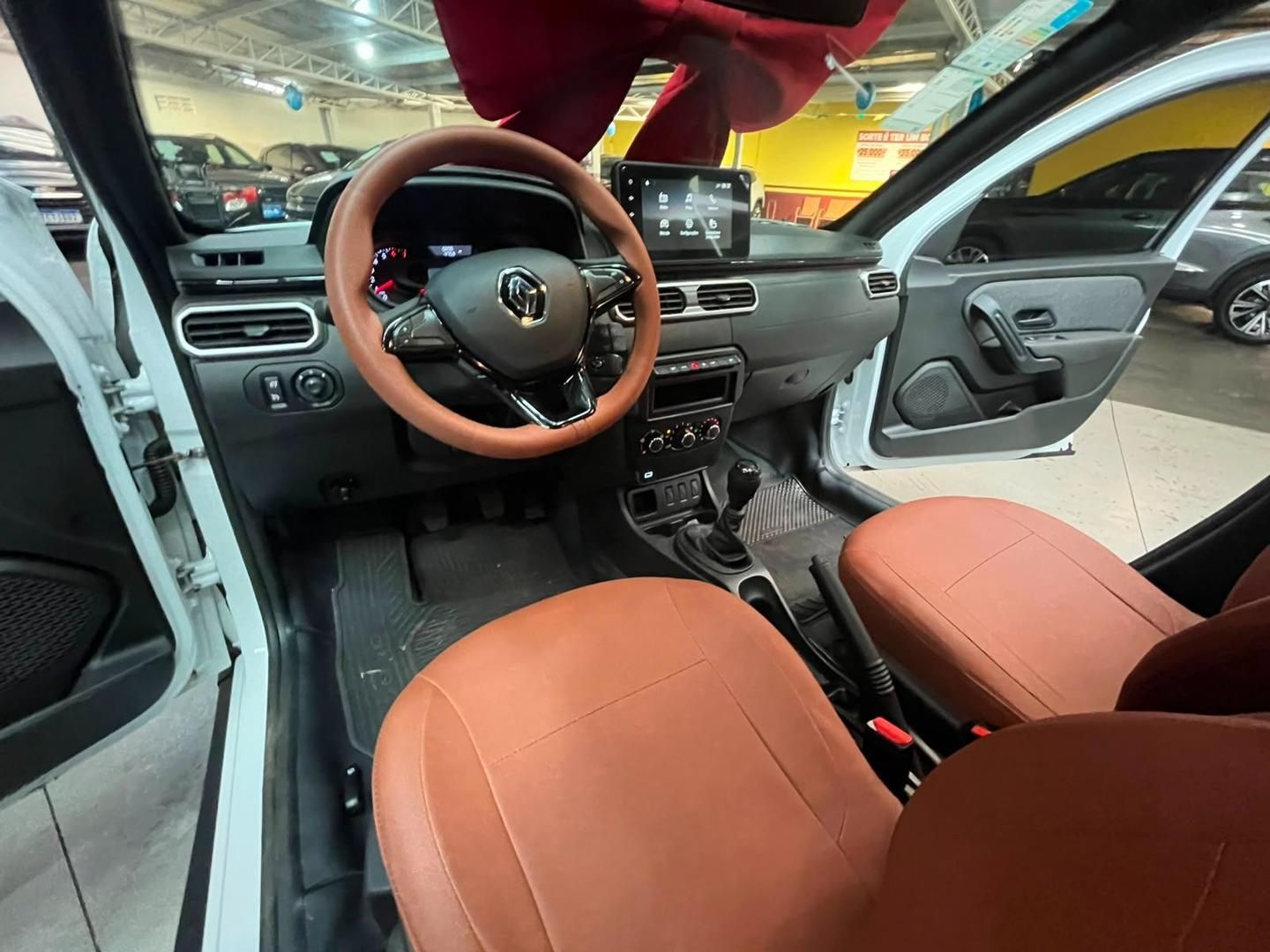 RENAULT Duster Oroch Intense 1.6 16v 2025 - miniatura 10