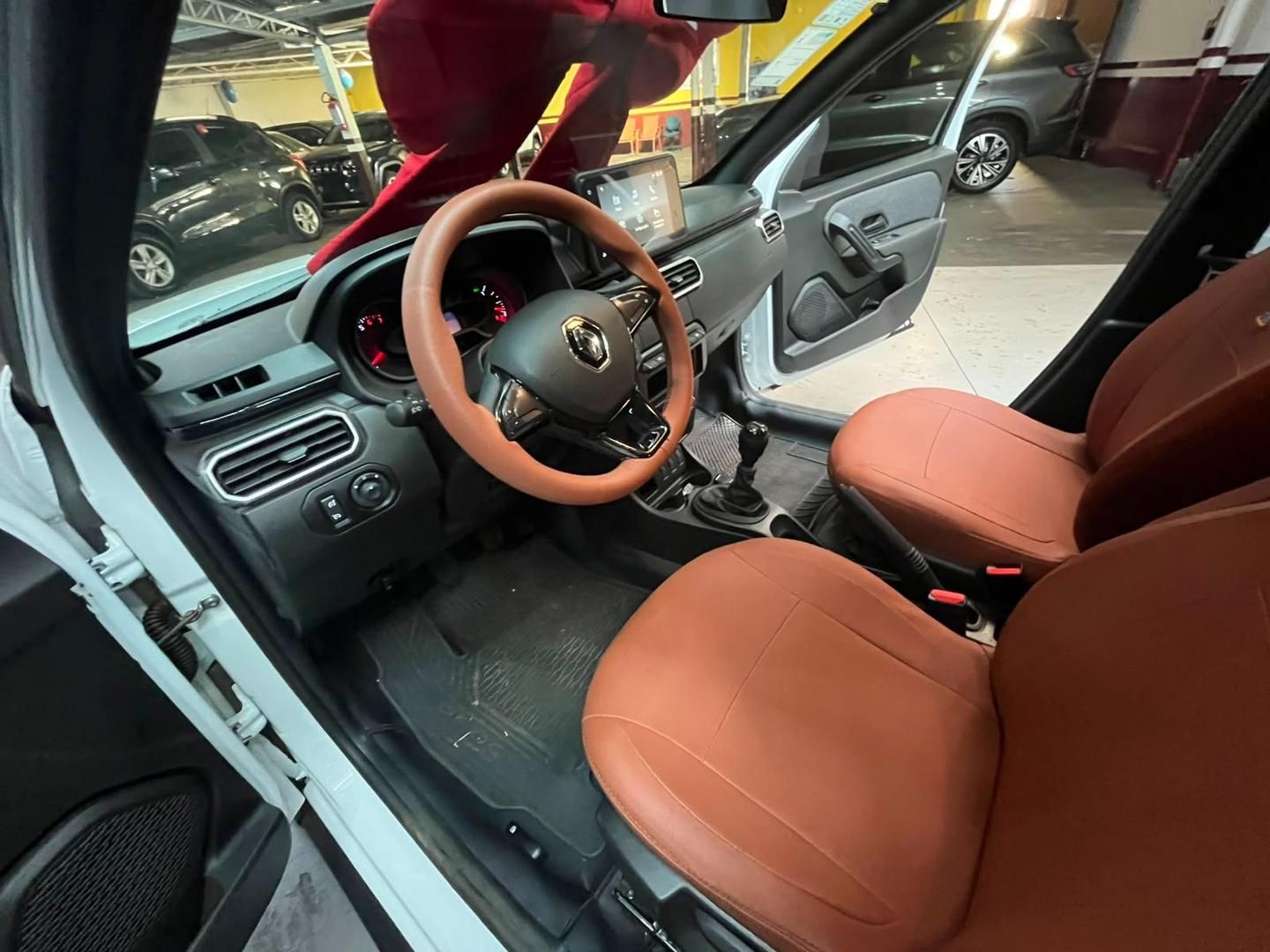 RENAULT Duster Oroch Intense 1.6 16v 2025 - miniatura 11