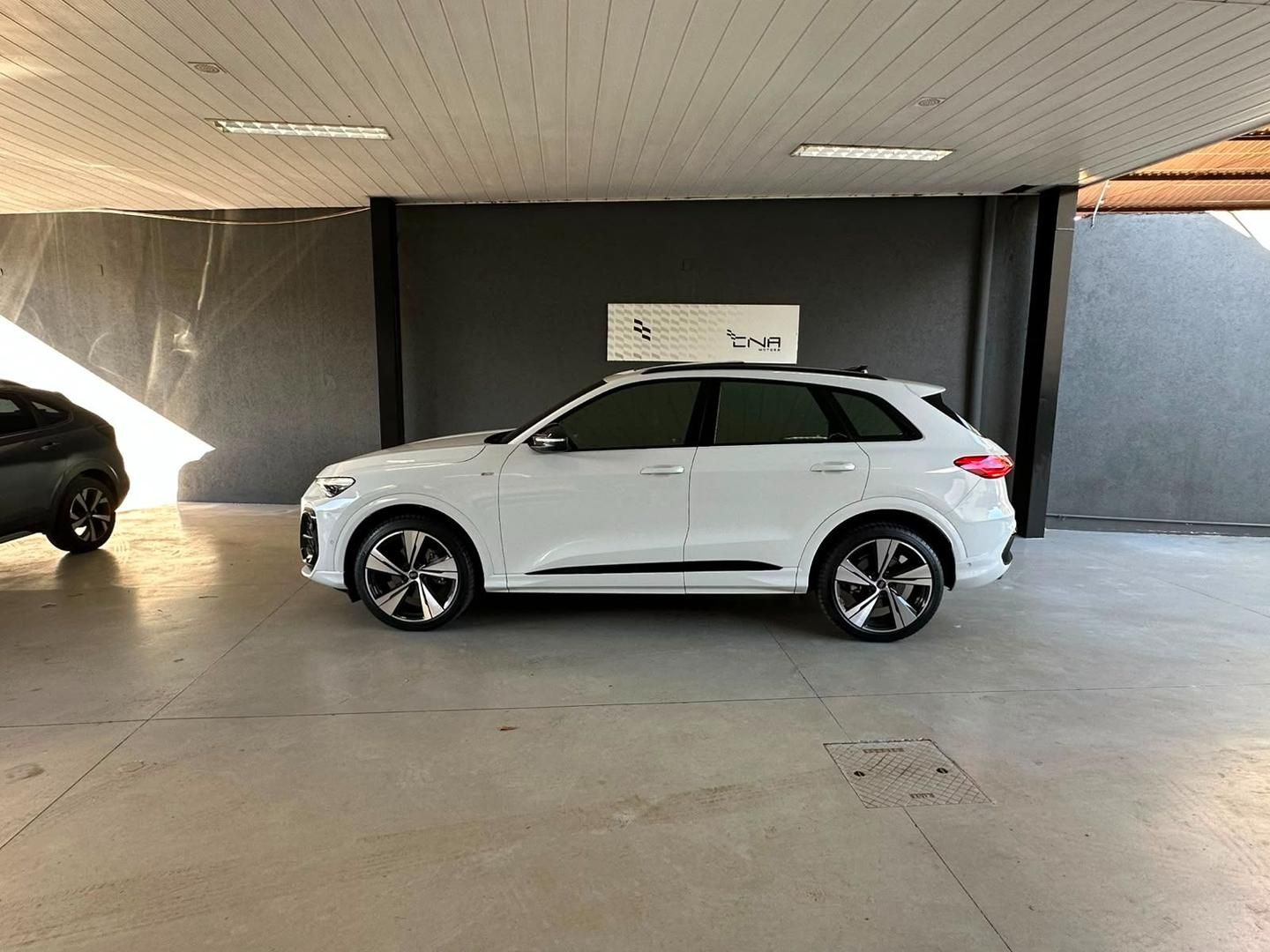 AUDI Q5 S-Line 2.0 TFSi 16v Quattro 2025 - miniatura 2