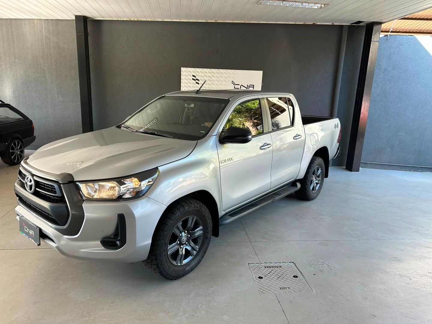 TOYOTA Hilux SR D4-D 2.8TDi 16v 4X4 C.D. 2025
