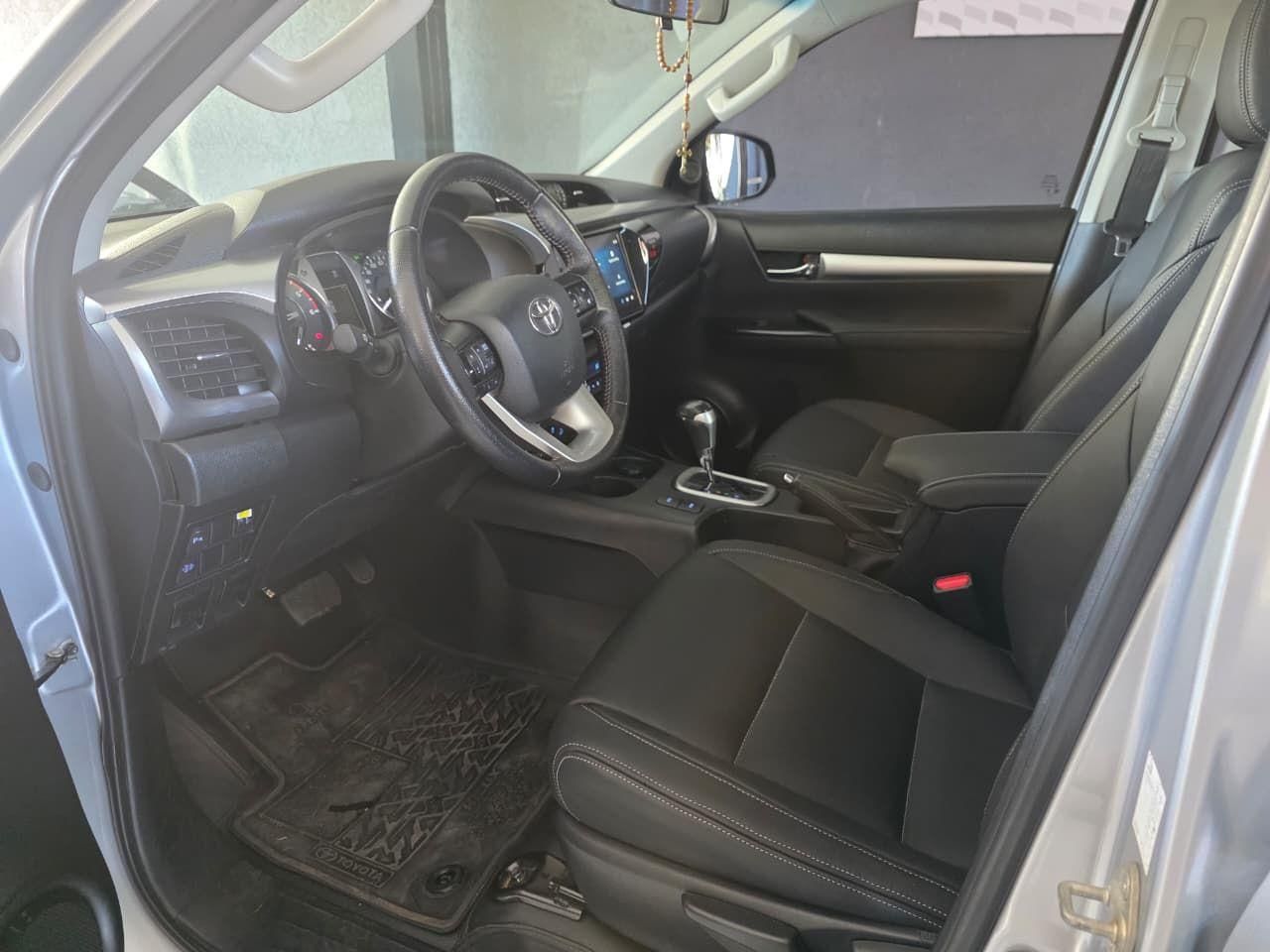 TOYOTA Hilux SR D4-D 2.8TDi 16v 4X4 C.D. 2025 - miniatura 11