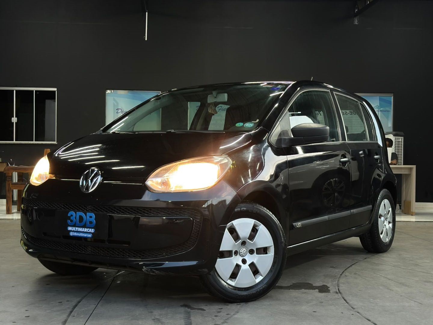 Vista principal de VOLKSWAGEN Up Take 1.0 12v 4p. 2017