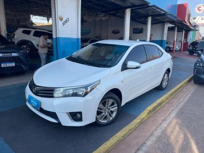 TOYOTA Corolla GLi 1.8 16v 2015