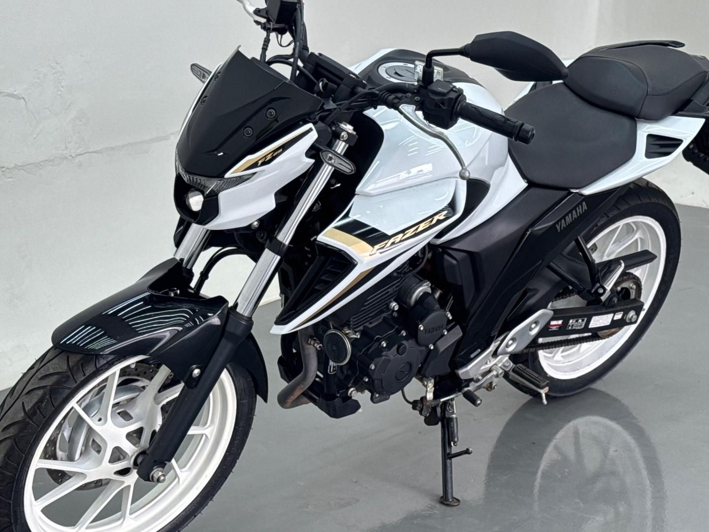 YAMAHA FZ25 250 Fazer Connected 2025 - miniatura 7