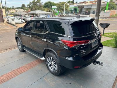 TOYOTA Hilux SW4 SRX D4-D 2.8TDi 16v 4x4 2020 - miniatura 4
