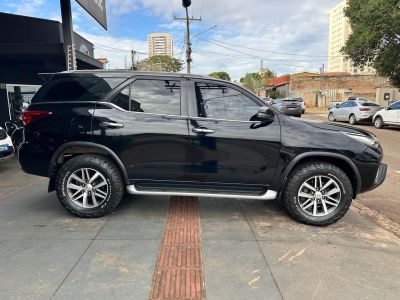 TOYOTA Hilux SW4 SRX D4-D 2.8TDi 16v 4x4 2020 - miniatura 6
