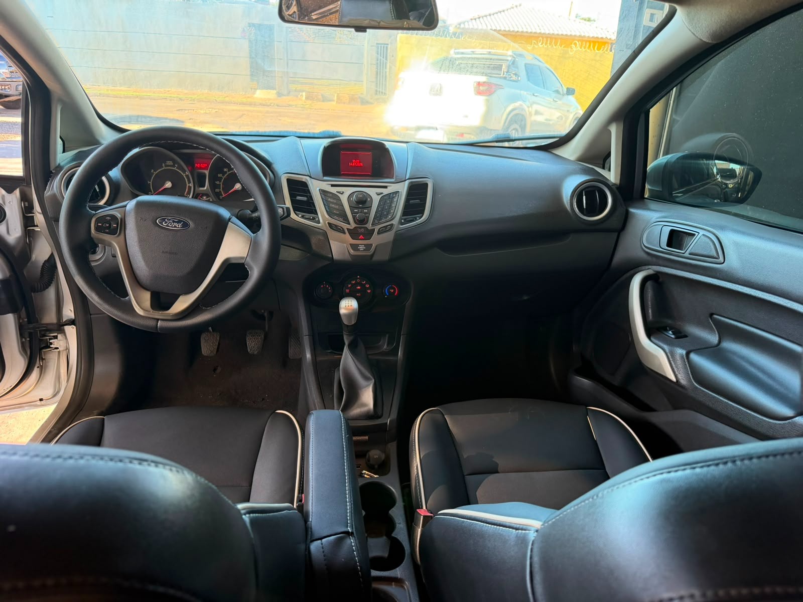 FORD Fiesta Sedan SE 1.6 16v 2012 - miniatura 5