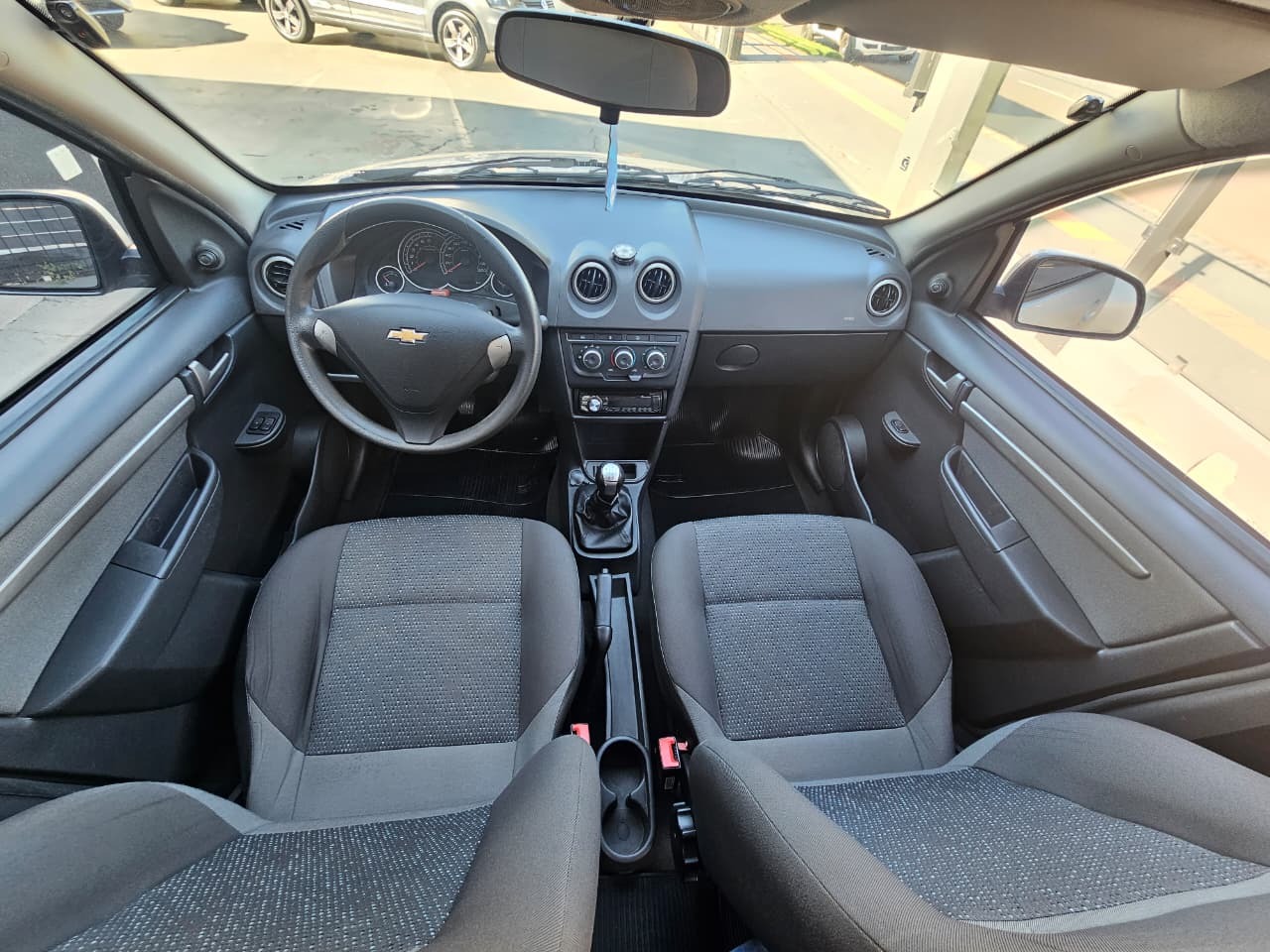 CHEVROLET Celta LT 1.0 4p. 2015 - miniatura 9