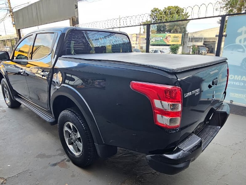MITSUBISHI L200 Sport HPE 2.5TD 4X4 C.D. 2018 - miniatura 6