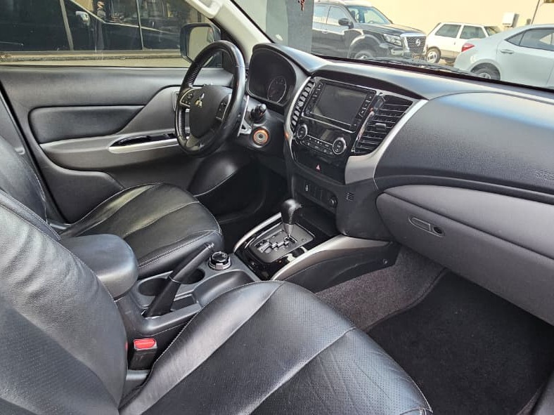 MITSUBISHI L200 Sport HPE 2.5TD 4X4 C.D. 2018 - miniatura 8