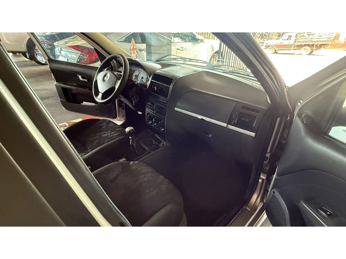 FIAT Palio ELX 1.0 4p. 2009 - miniatura 9