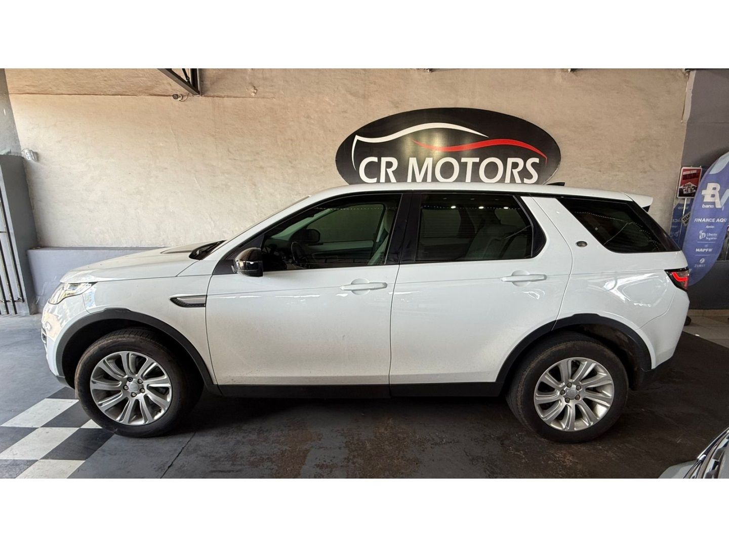 LAND ROVER Discovery Sport SE 2.0T 16v Si4 2017 - miniatura 4