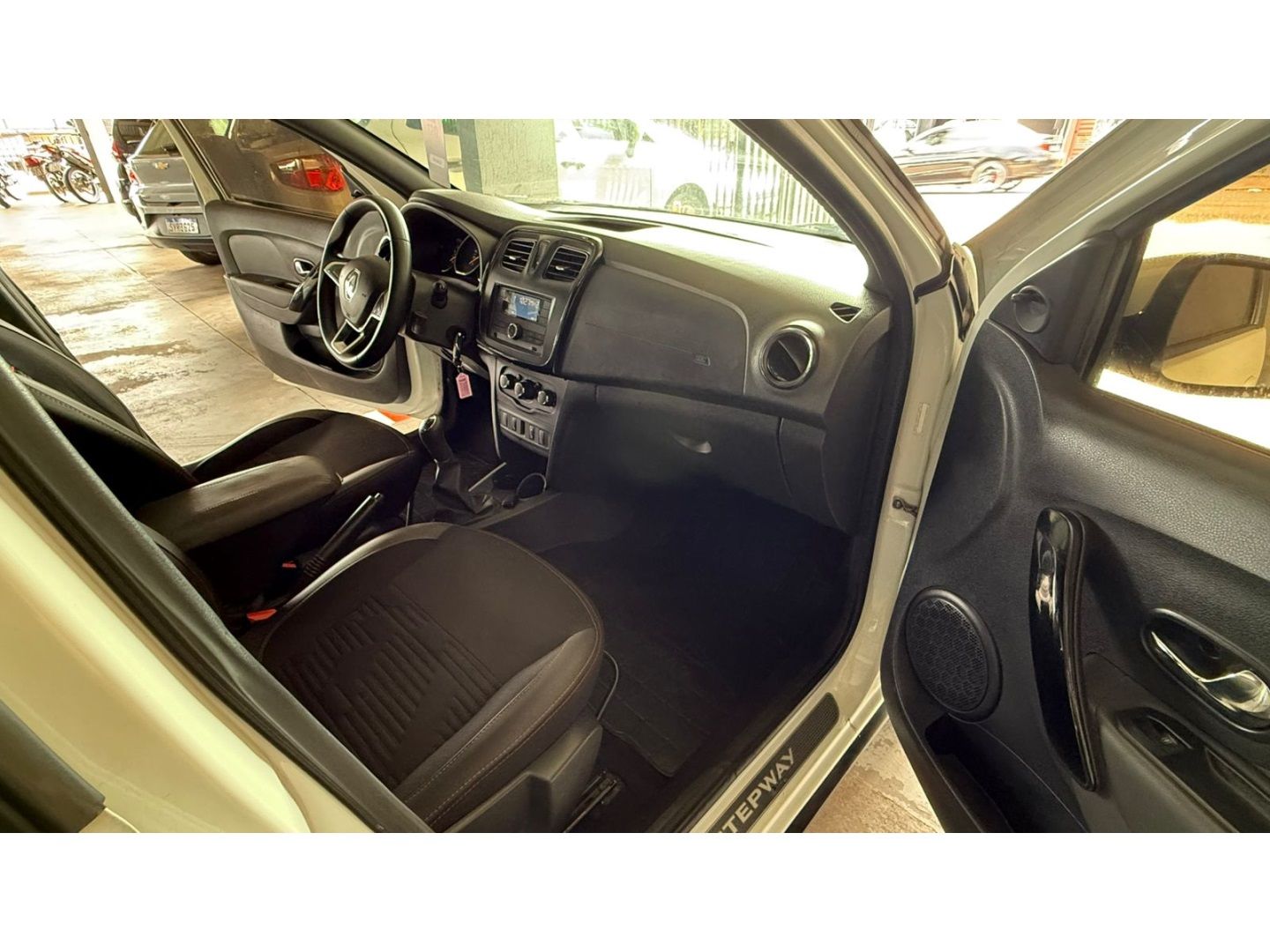 RENAULT Sandero StepWay 1.6 16v 2020 - miniatura 10