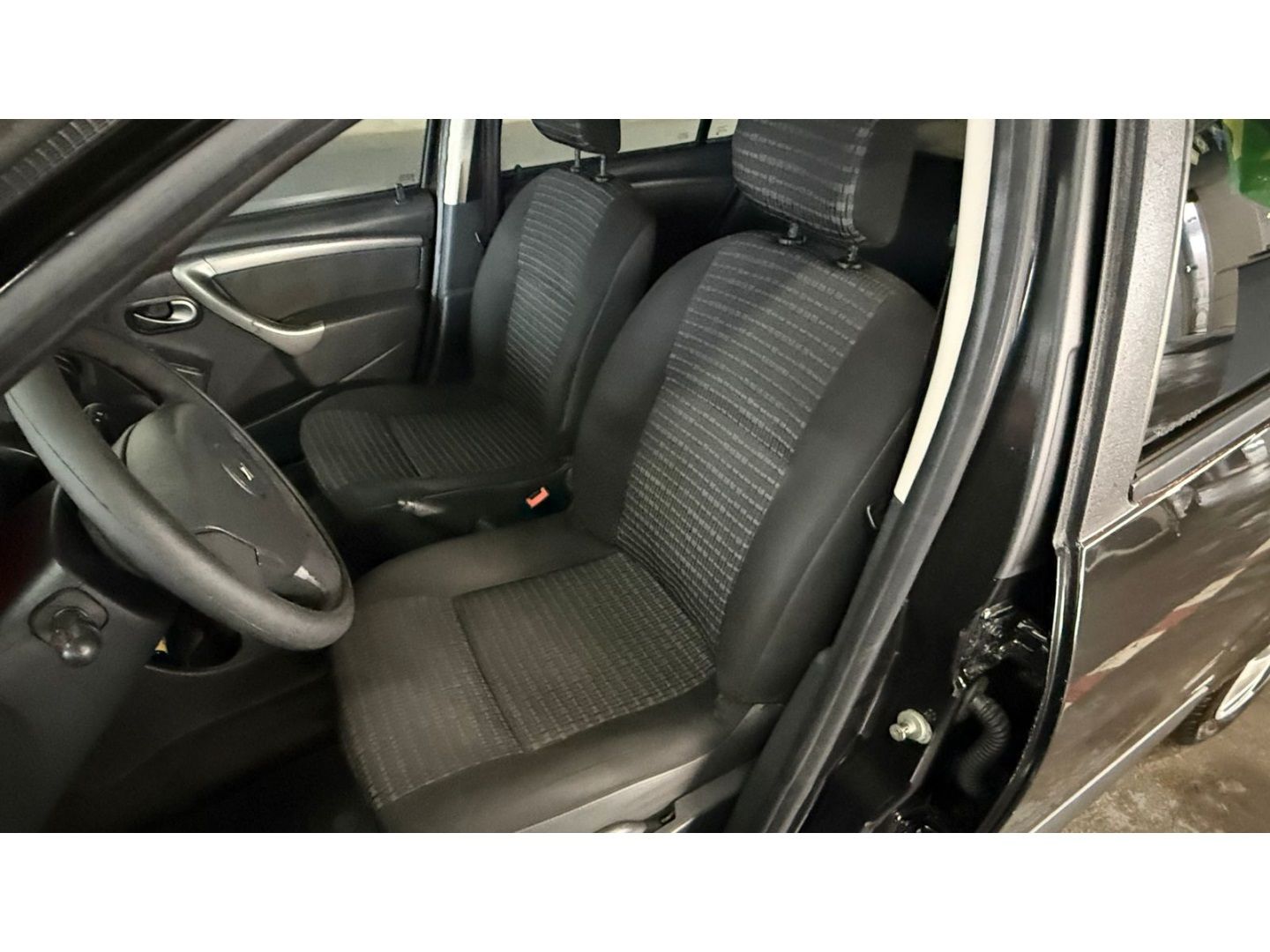 RENAULT Sandero Expression 1.6 2012 - miniatura 9